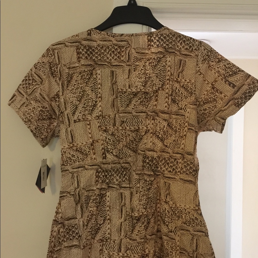 Women nursing uniform top - Picture 4 of 4
